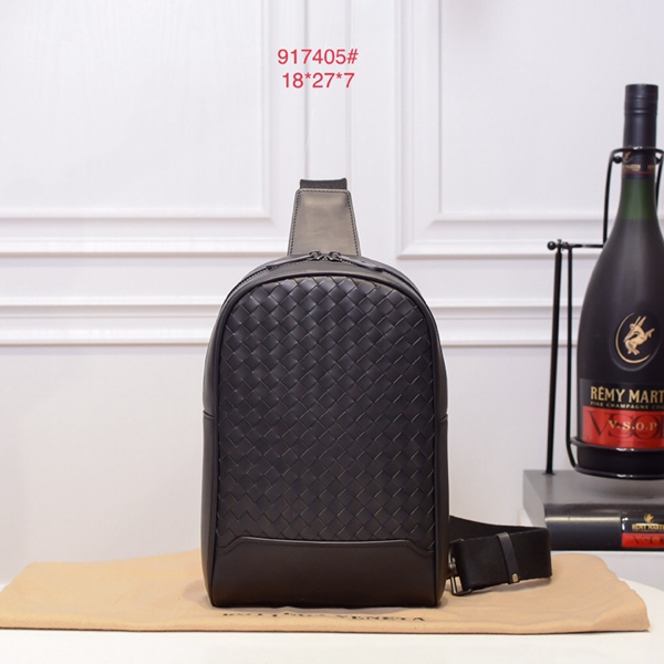 ボッテガヴェネタバッグ正面デザイン